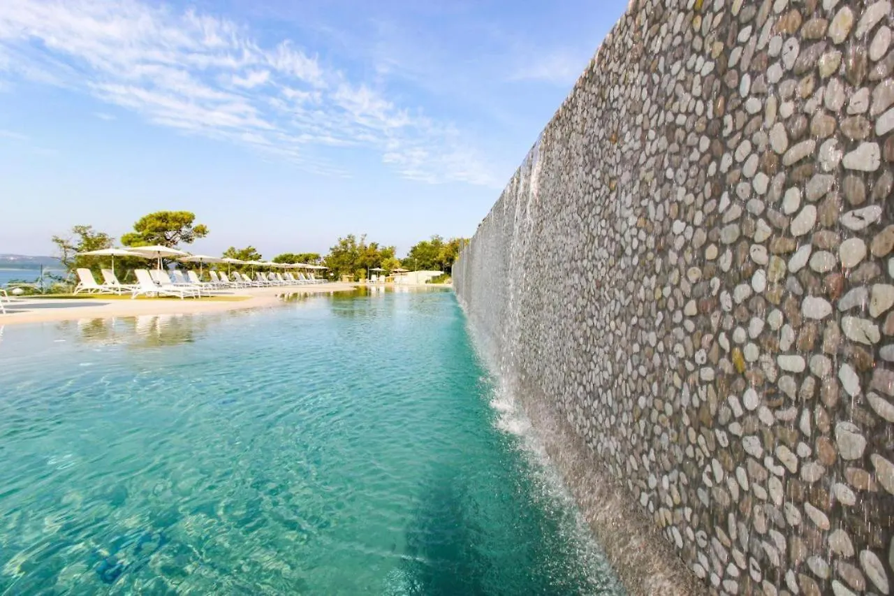 Sea House Shade, Pool & Jacuzzi - Privilege Point Camping & Villas Selce Croatia